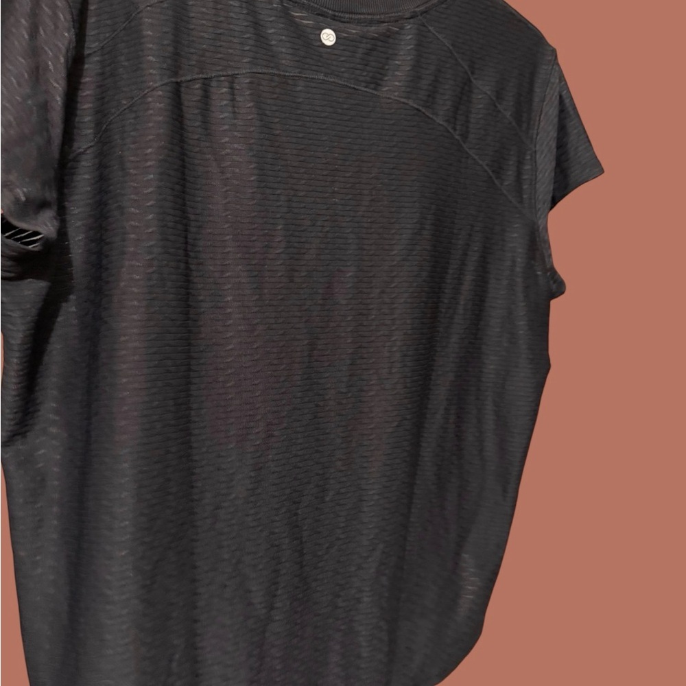 CAlia Pure Black Active Tee with Breathable Fabric